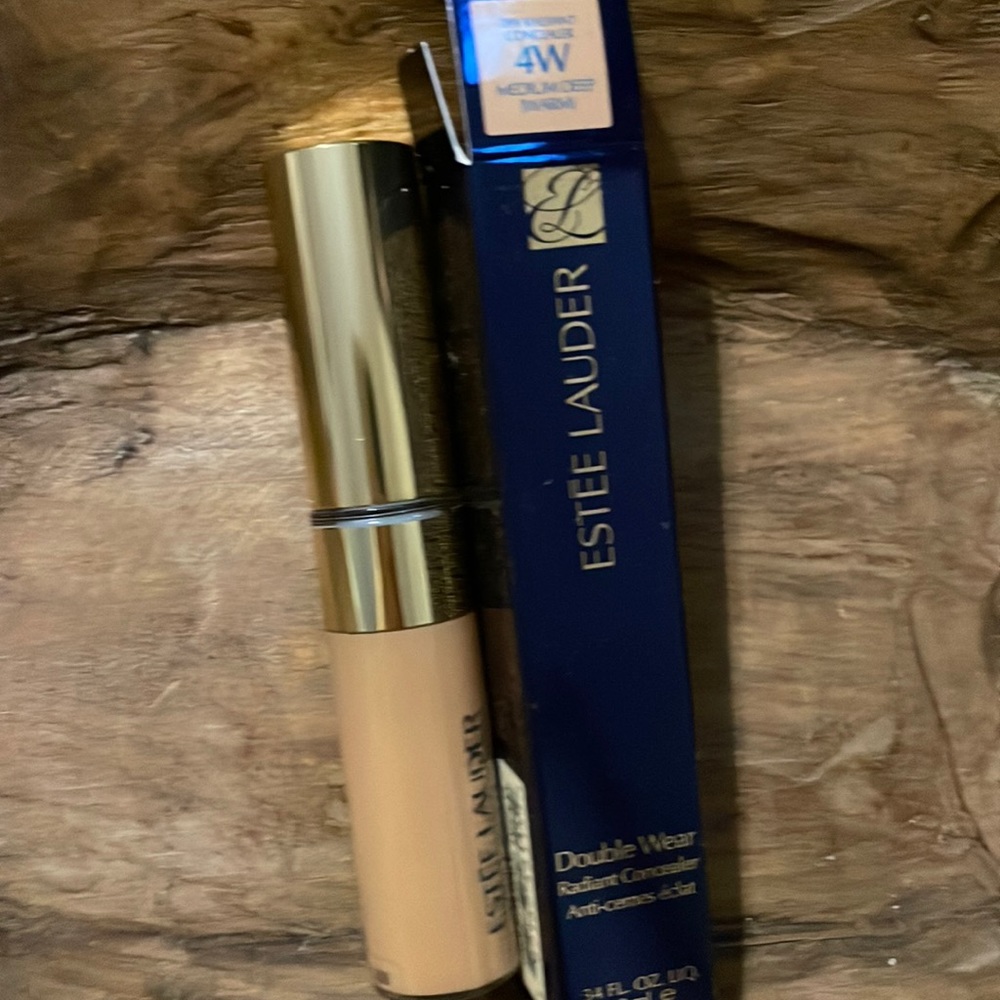 Estée Lauder double wear radiant concealer